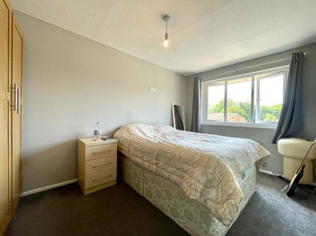 3 bedroom terraced house to rent - Photo 3