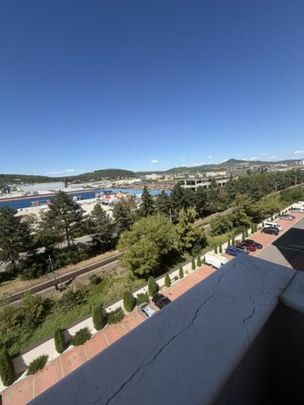 Apartament zona Isu , 3 camere ! - Fotografie 1