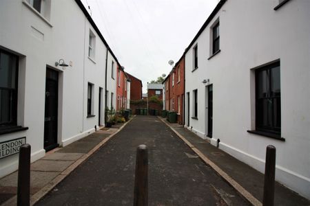 2 bed terraced house to rent in Grendon Buildings, EX1 - Photo 2