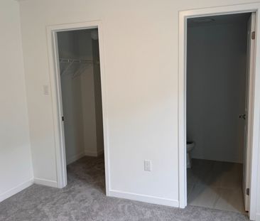 For Lease - 783 stanstead Path, Oshawa, Ontario - Photo 5