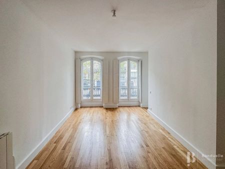 Rental Apartment Paris 10th - Photo 3