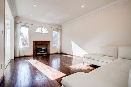 For Lease - 22 Alfred Paterson Drive Unit# Main/2nd, Markham, Ontario - Photo 2