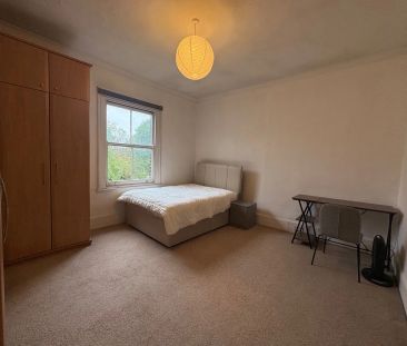 4 bed flat to rent in Station Road, London, NW4 - Photo 4