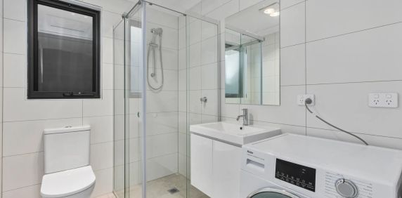 Modern One-Bedroom Retreat with Private Courtyard in a Great Location - Photo 2