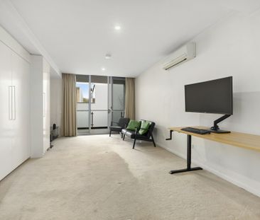 Studio Apartment - Photo 3