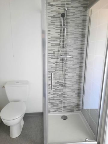 Location Appartement 1 pièce 18m² NIMES 30000 - Photo 3