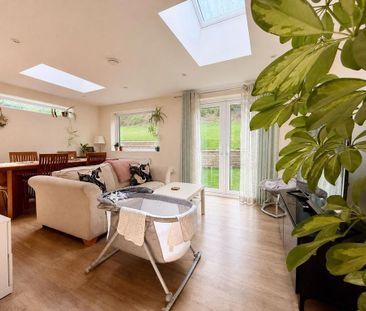 3 bedroom detached house to rent - Photo 2