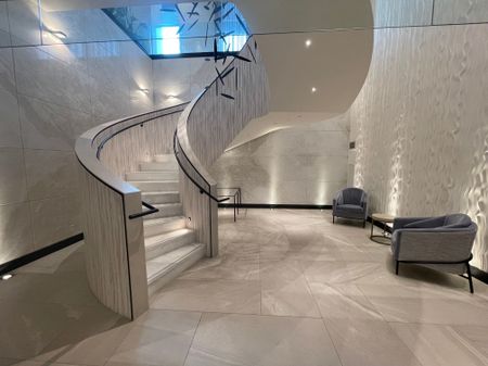 For Lease - 1 Edgewater Drive Unit# Ph20, Toronto, Ontario - Photo 2