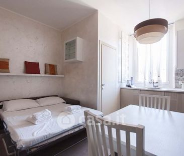 Monolocale in Affitto in Via Bernardino Verro 45 a Milano - Photo 1
