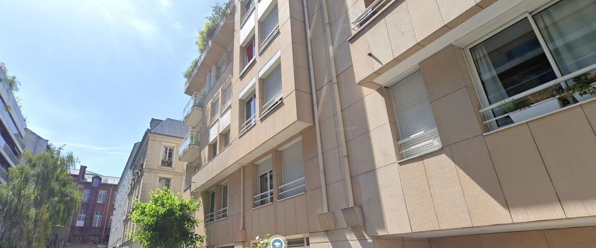 location Appartement T5 DE 147m² À PARIS 11 - Photo 1