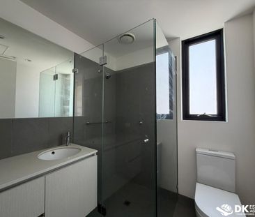 CONVENIENT LIVING IN THE HEART OF SUNSHINE - Photo 3