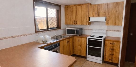 Quality property available in prime location! - Photo 2