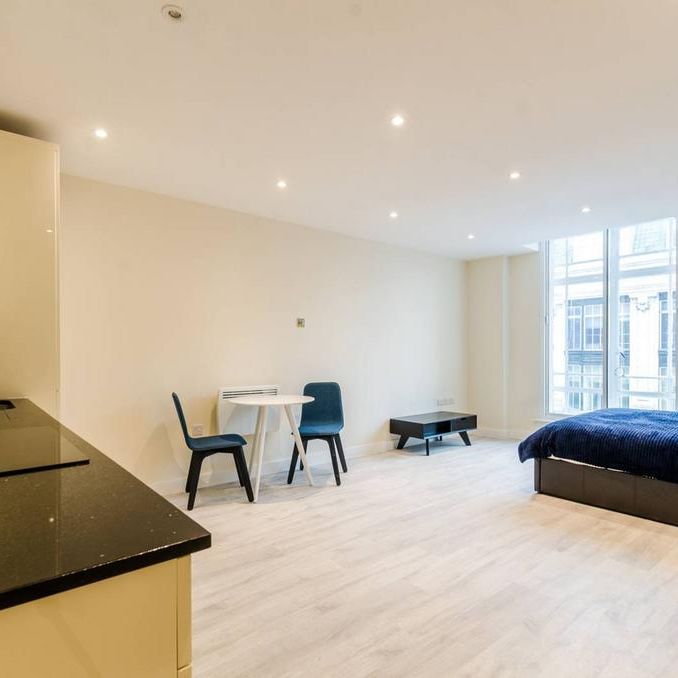 Studio to rent - Photo 1