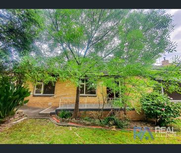 2 Aster Court, Mount Waverley, Vic 3149 - Photo 2