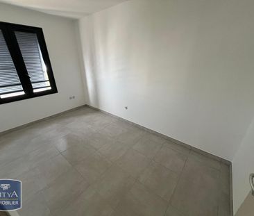 Location Appartement 3 pièces 67m² ST PIERRE 97410 - Photo 6
