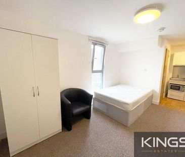 Studio to rent - Photo 5