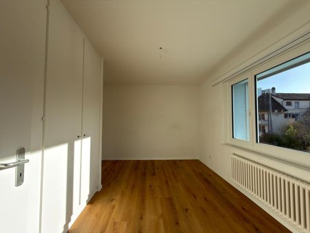 4.5-room apartment with terrace - Photo 2