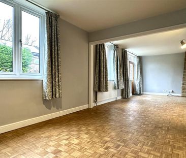 4 bedroom detached house to rent - Photo 4