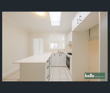 Light Filled 3 Bedroom Home in Prime Location - Photo 6