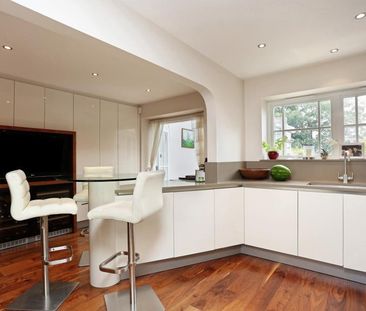 4 bedroom townhouse to rent - Photo 5