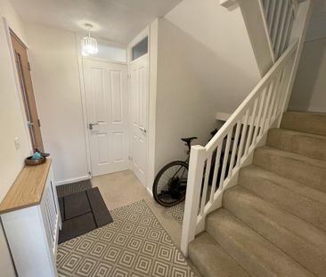 3 bedroom end of terrace house to rent - Photo 2