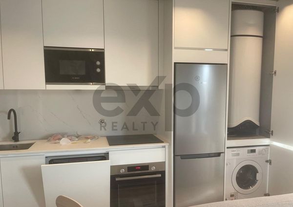 Arrenda-se apartamento excelente T2 novo, com 2 frentes, perto do Hospital de São João do Porto