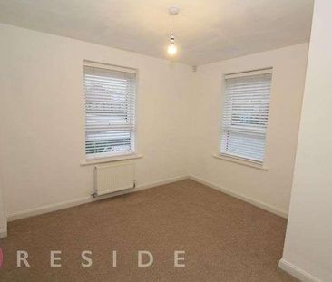 Charlton Street, Castleton, Rochdale, OL11 - Photo 5