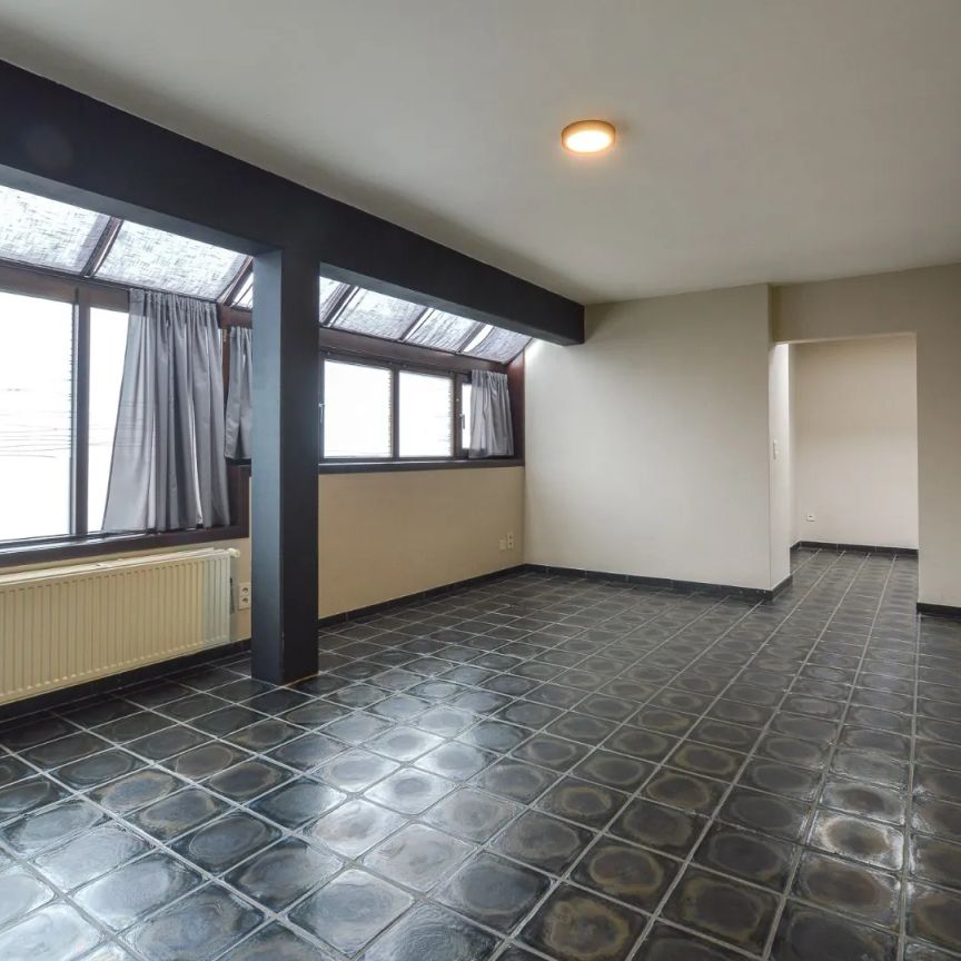 Gelijkvloers appartement met garage te huur te Zandvoorde - Foto 1