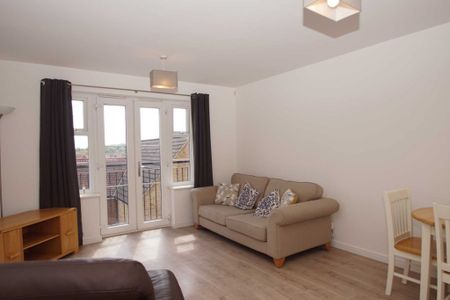 1 bed Apartment for rent - Photo 4