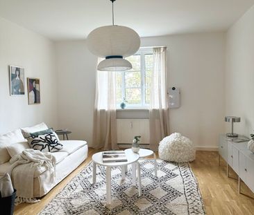 Nette 2 Raum Wohnung im Erdgeschoß mit getrennter Küche ** bei den ... - Photo 4