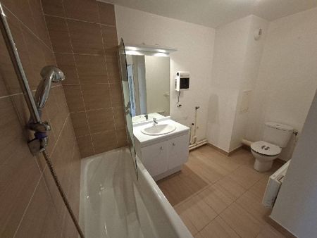 Location Appartement 2 pièces 49m² MAGNY LE HONGRE 77700 - Photo 5