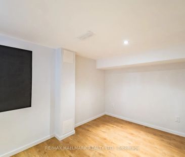 574 Milverton Boulevard #Basement - Photo 6