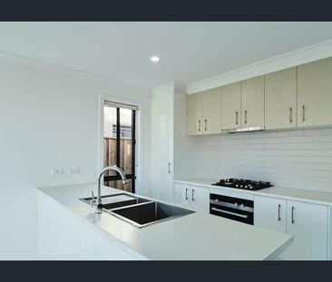 31 Platypus Chase, Beveridge, Vic 3753 - Photo 5