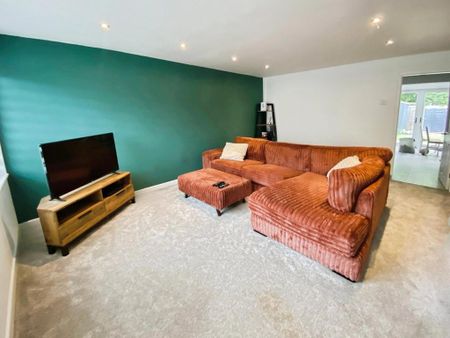 3 bedroom terraced house to rent - Photo 5