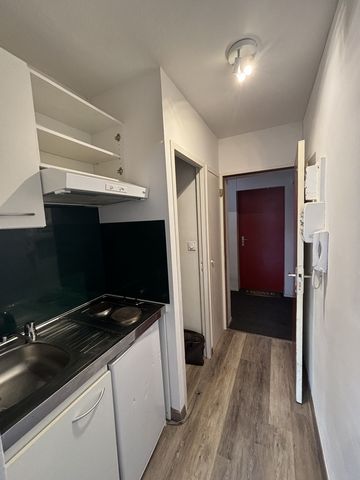 Location Appartement 1 pièce 19m² BORDEAUX 33000 - Photo 5