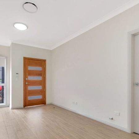 Contemporary Living - Photo 3