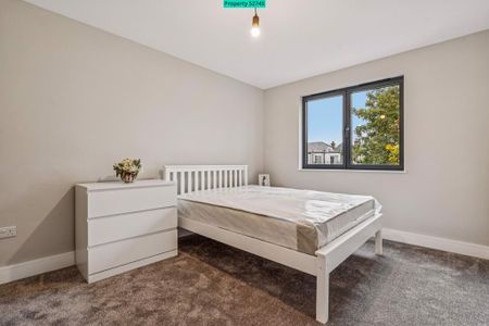 6 bedroom end of terrace house to rent - Photo 2