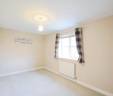 2 bedroom semi-detached house to rent - Photo 6
