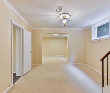 For Lease - 6 Bathford Crescent, Toronto, Ontario - Photo 2