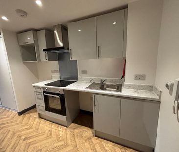 Studio to rent - Photo 1