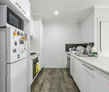 Spacious neat townhouse located within walking distance to the Bend... - Photo 6