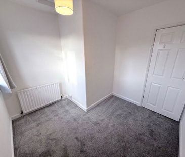 9, Kingsham Road*, Chichester - Photo 6