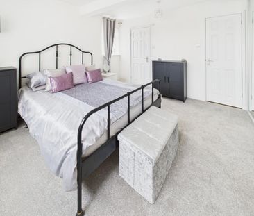 3 bedroom detached bungalow to rent - Photo 4