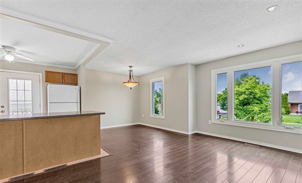 For Lease - 16 Herrell Avenue, Barrie, Ontario - Photo 1