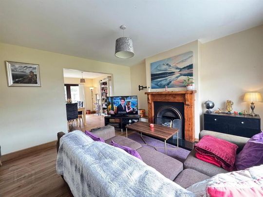 12 Ballyhenry Avenue, Glengormley, Newtownabbey, BT36 5AZ - Photo 1