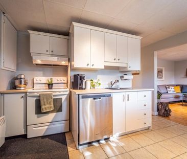 Grand 5 1/2 - Photo 2