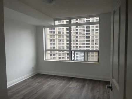 For Lease - 3888 Duke of York Boulevard Unit# 931, Mississauga, Ontario - Photo 2