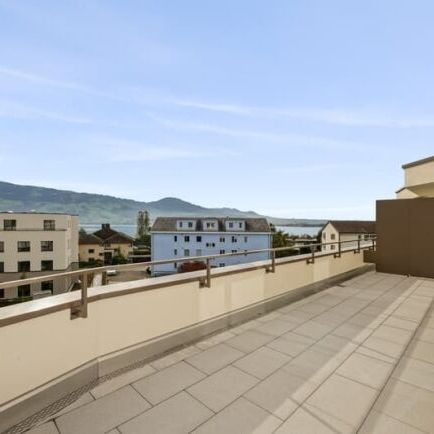 Newly built apartment in a fantastic location directly on the lake in Rapperswil-Jona - Photo 1