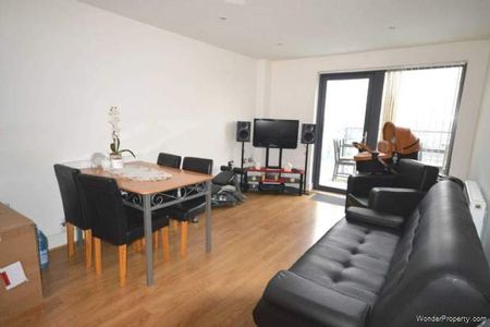 2 bedroom property to rent in London - Photo 4