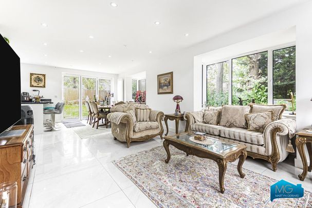 4 bedroom detached house to rent - Photo 1